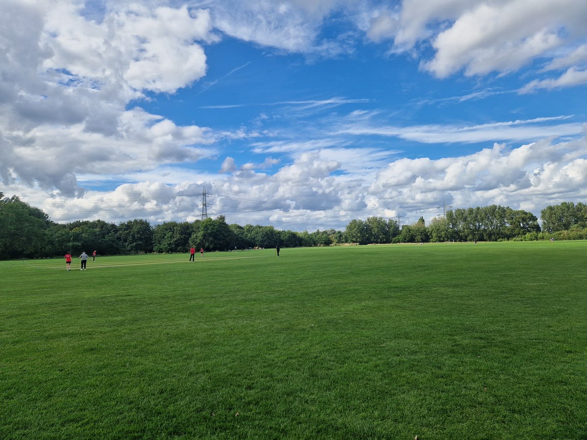 hampsteadWCC's tweet photo. Huge thanks to @StokeyCricket women for a warm and sunny welcome as ever to #HackneyMarshes. It was a last over thriller, with outstanding performances in the field! A narrow win for us, and we were very much kept on our toes! https://t.co/bPLxklB8Jg