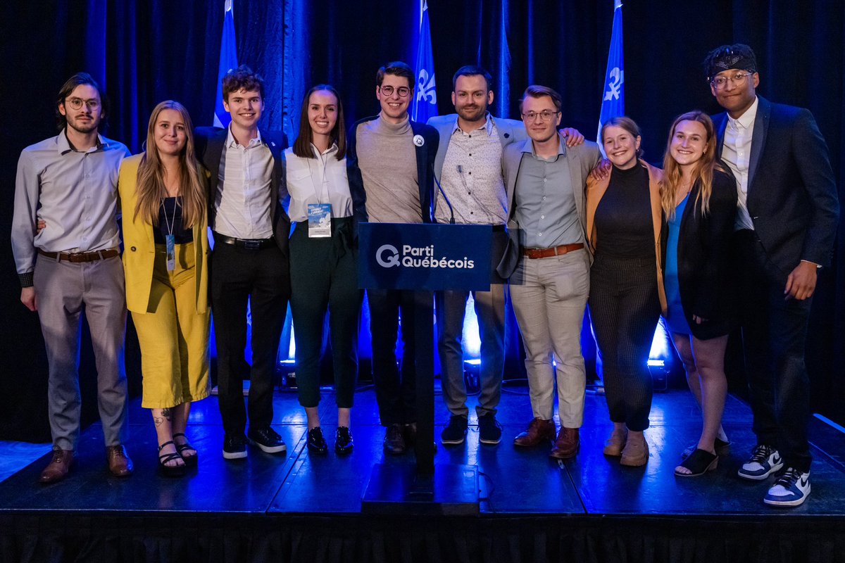 partiquebecois's tweet photo. Voici votre nouvelle équipe du @CNJPQ ! 💪💙

Félicitations à Éden Bélanger, Josiane Paradis, Édouard Fournier, Laurence Massey, Guillaume Ringuette, Florence Marquis, Emeric Sareault, Carolanne Boileau et le nouveau président, Émile Simard! https://t.co/j3r9kM65pL