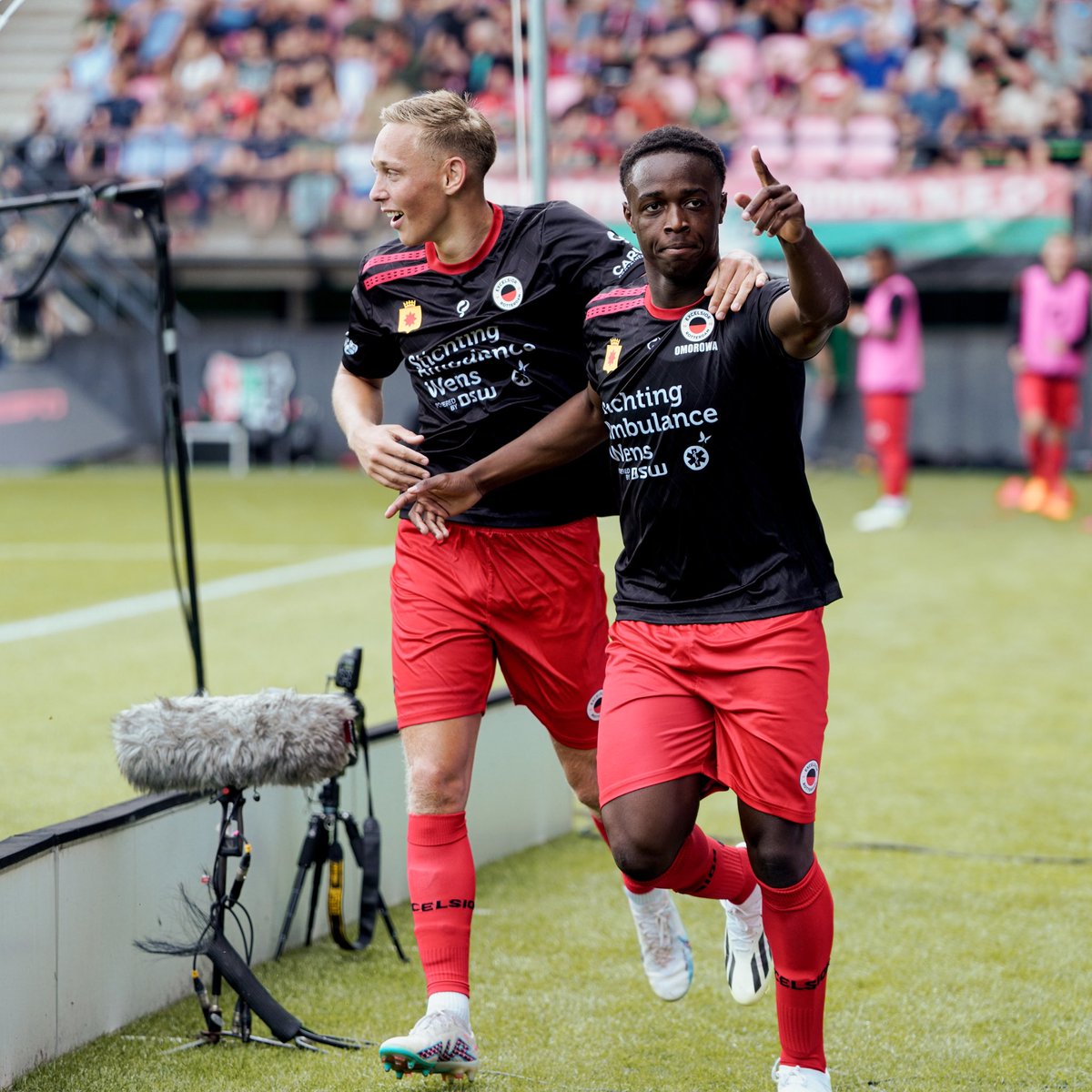 excelsiorrdam's tweet photo. 𝑺𝑾𝑬𝑫𝑰𝑺𝑯 𝑯𝑶𝑼𝑺𝑬 𝑴𝑨𝑭𝑭𝑰𝑨 🇸🇪

⚫️🔴 #samensterk #necexc https://t.co/3T6Z44qmIU