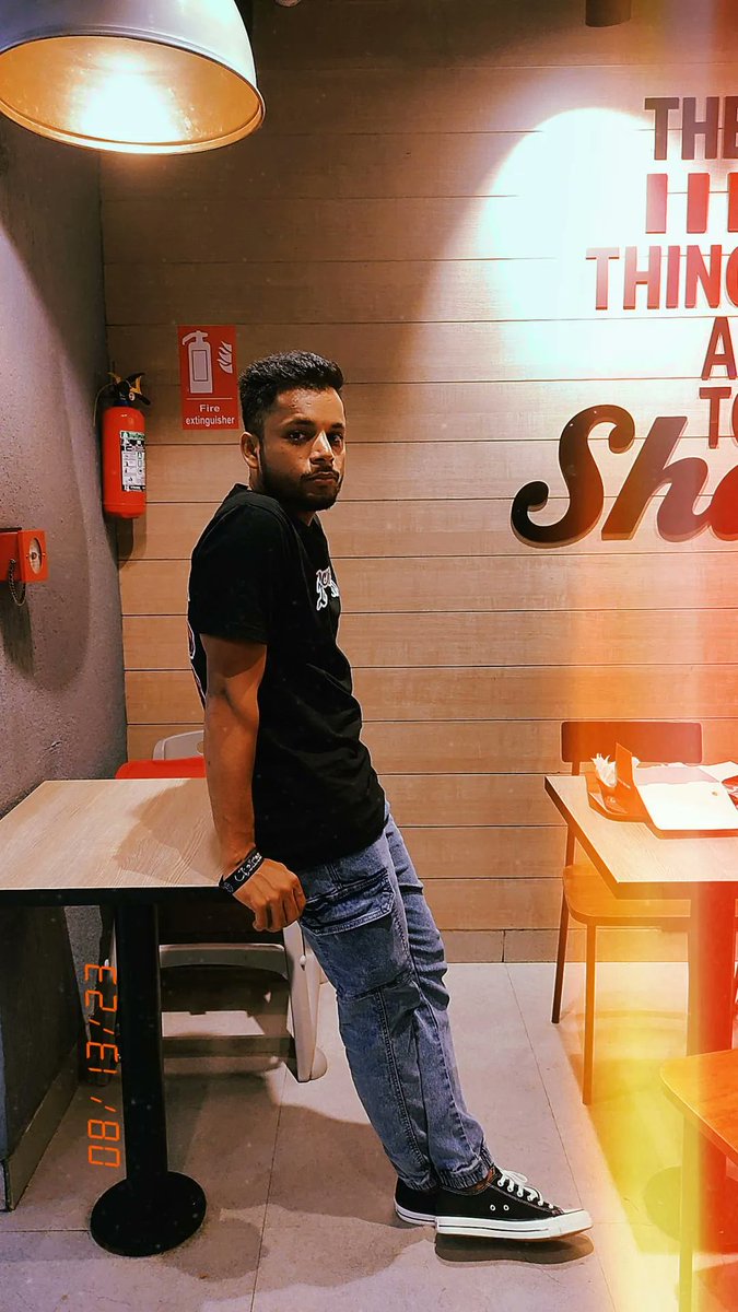 ViNU__0110's tweet photo. Everything is temporary just live and move on 😀📷
:
:
:
#selflove #bilaspur #KhoKho #love #music #musician #microphone #musica #livemusic #StandingStoneSunday https://t.co/LtjepziG4h