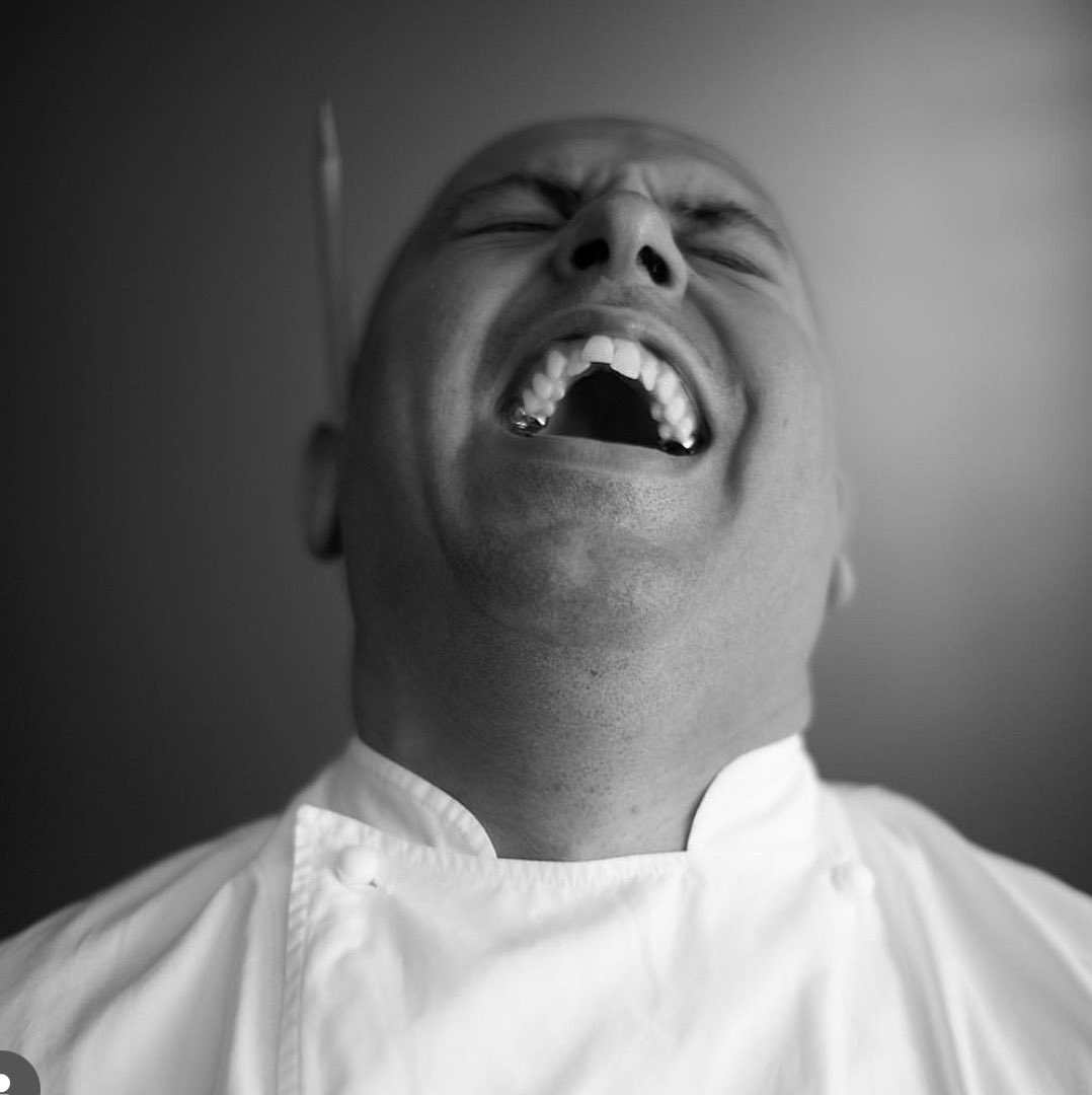 COMPETITION No: 7 - You know the routine by now.. One nights Dinner B&B for TWO people. Michelin tasting menu plus wine flight. £250 of extra drinks. TO ENTER: Identify the chef in the picture, then COMMENT your answer, LIKE & SHARE 🤞🏼Random draw 20/08 - good luck 🤞🏻