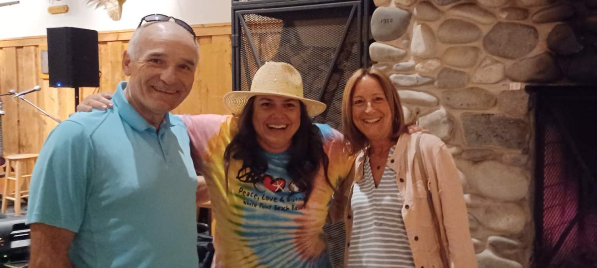 Last night in the Founders Lounge at <a href="/WhitePointBeach/">White Point Beach Resort</a> the talented <a href="/LisaRichard99/">Lisa Richard</a> put on a wonderful show and was kind enough to take a pic with Norm Amirault, host of Norm's Classic Cuts, and his wife Tania. The entertainment is always excellent (and free) there!