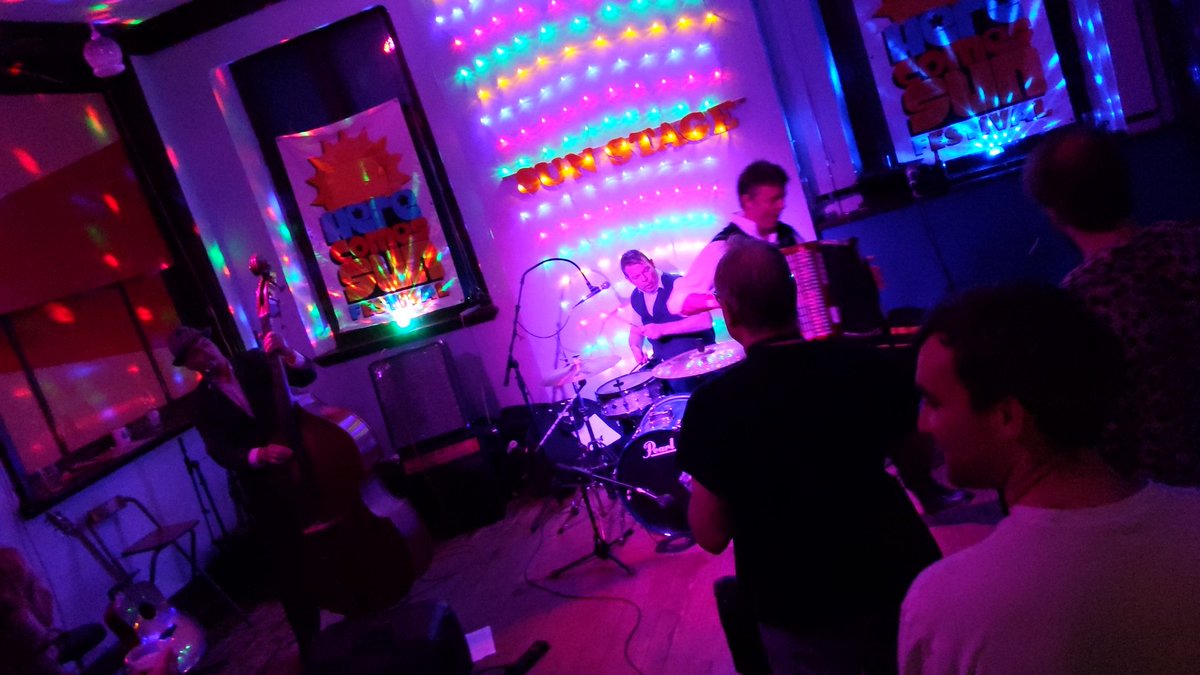 Here Comes The Sun tweet media