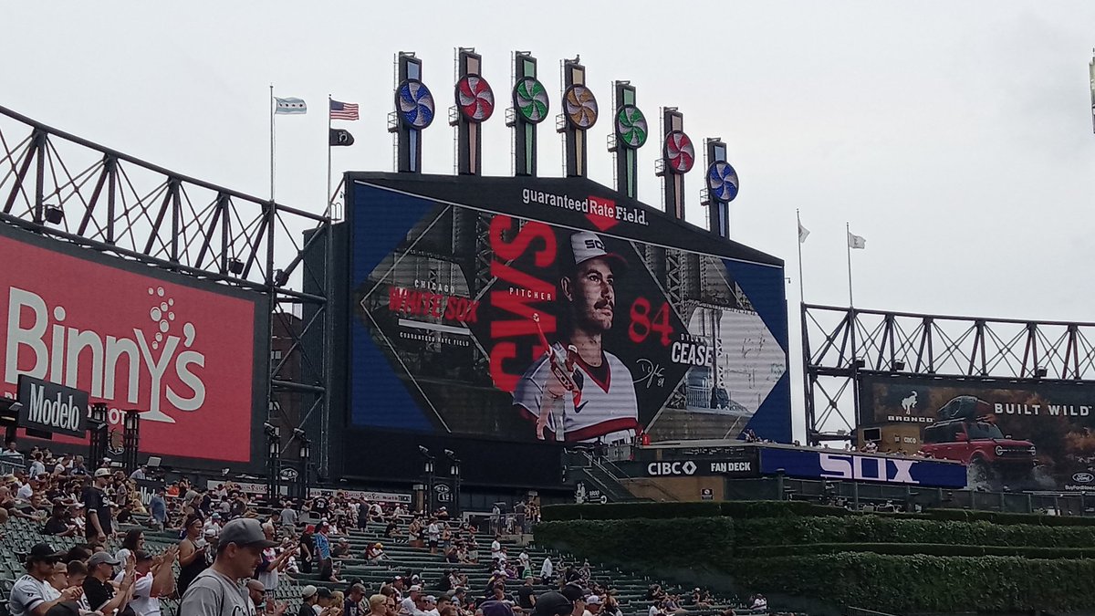 sidkid80's tweet photo. @whitesox @ChiSportsBums @CManika_KXRB @ColMarie21 @DrewBogs623 @Ecnerwal23 @Nick_GGTB @SouthSideBoys23 @SoxOnTap @CHGO_WhiteSox #CeaseFireπ₯ βΎοΈ #MILvsCHW #MLB #WhiteSox #SouthSideOrDie #CYCease #SoxAce #CeaseAndDesist #SoxSide #SoxPride https://t.co/BCxGqOBbWi