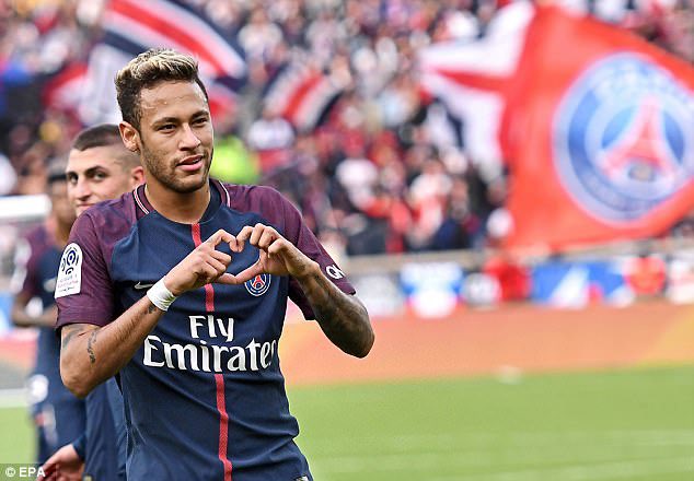 MegaPSG_'s tweet image. 🚨🚨🚨 Neymar 🇧🇷 et le PSG, c’est terminé. 😢👑 (@FabriceHawkins)