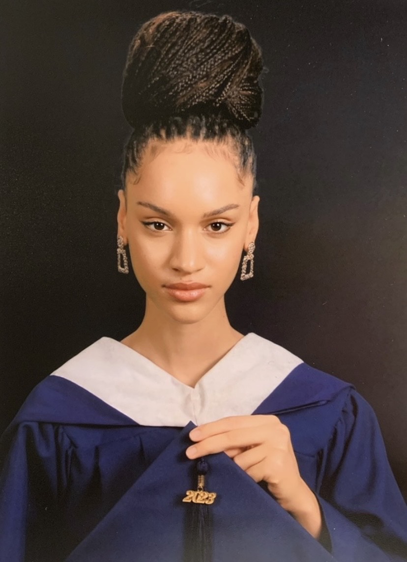 Rocking the cap and the runway, Zan Hyde levels up with Summa Cum Laude honors from Howard University!  Modeling and studies? She's aced both. Get ready to be inspired!
#DreamsAchieved #GraduationGlow #LimitlessPotential #FashionedForGreatness #ChasingDreams