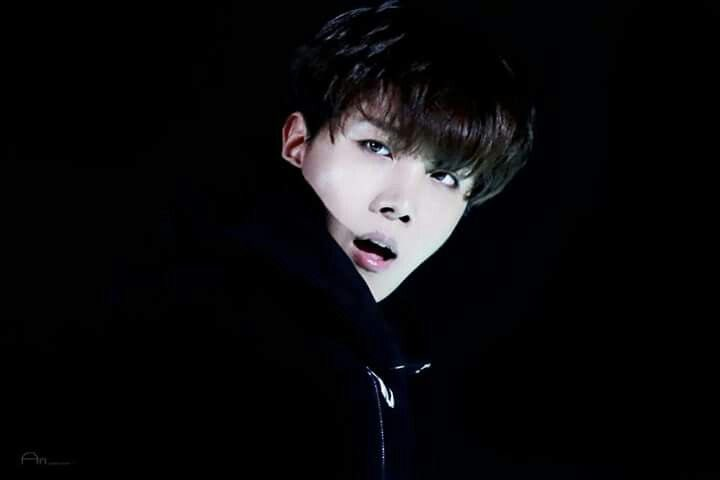 uarmyvibe's tweet photo. JUNG HOSEOK!!! https://t.co/cbZOJy8Cdx