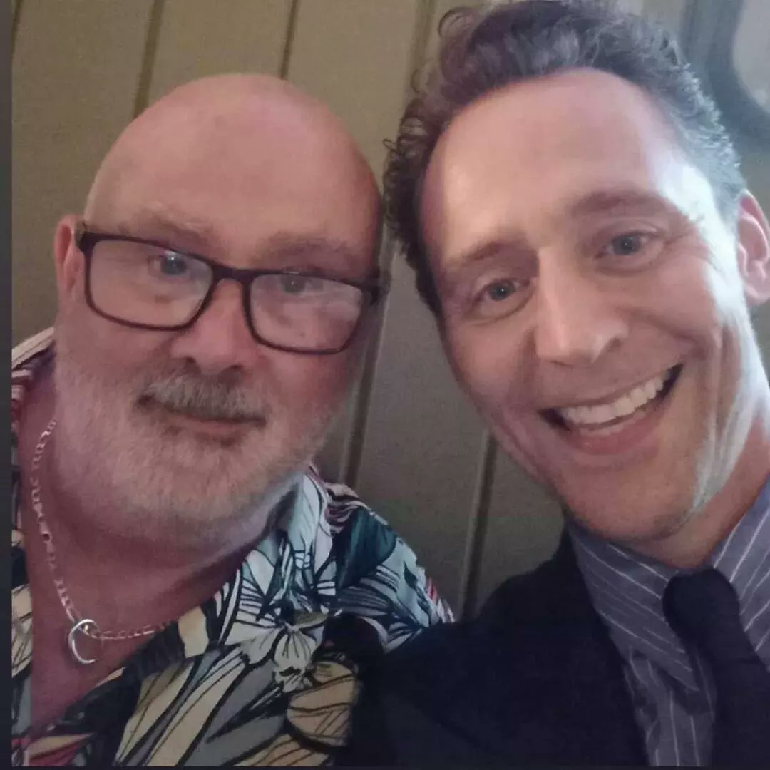 maryensenada's tweet photo. #New 

Tom en la boda de su amigo, ayer sábado 12 en Norfolk, UK.

#TomHiddleston #Friend #Wedding #Norfolk #UnitedKingdom #Saturday #TomHiddles #Hiddlesfan #HiddlesArgentina🇦🇷 https://t.co/iprSuWdGQI