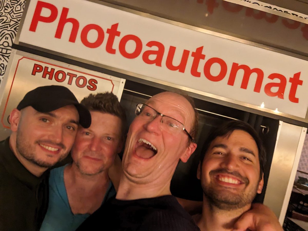 richiemccord's tweet photo. Had a fantastic IRL meetup with part of the UK @CafeteriaGG team @trevormwills @leehuk87 and one of our fabulous supporters @YottyLabs - always great to have some REAL FaceTime! https://t.co/ZffDIPzPgy