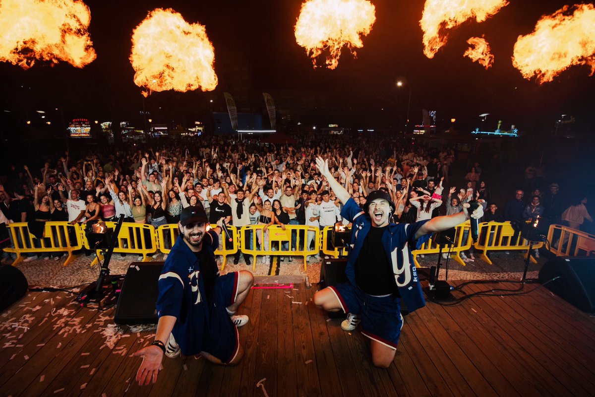 InsertCoinBaile's tweet photo. O baile que virou festival, virou Vieira do Minho de pernas 🦵 para o ar 😲

Obrigado amigos da @comissaoconceicao2223, foram excecionais 🫠

#Obaile 🥇 https://t.co/1bnLzxHduk