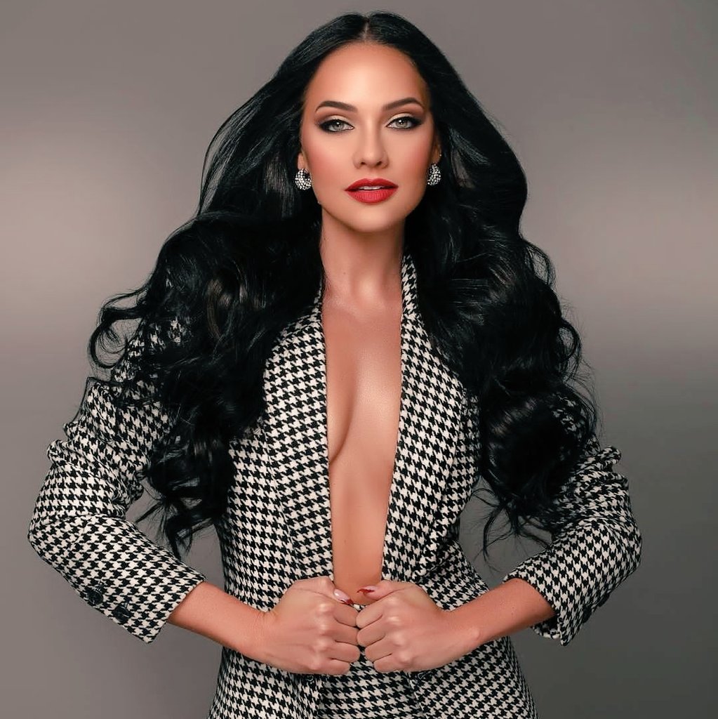 joy_zelda's tweet photo. Retweet if Natasha Joubert is Your Winner
#MissSA2023 https://t.co/UqsCAkliv9