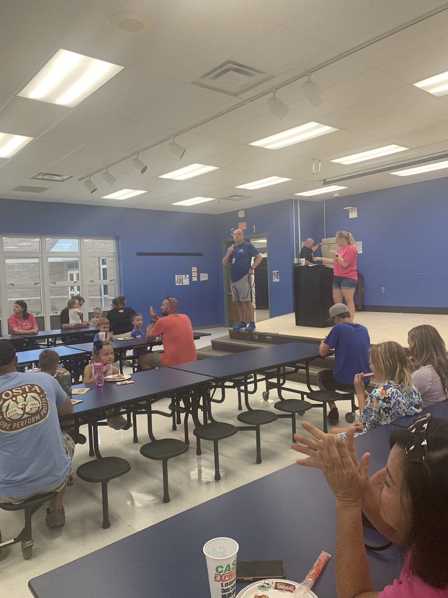allison_fangman's tweet photo. SVA Party at the Playground  lwas a hit! Popsicles, face paint and fire trucks. Doesn’t get better than that! 
Kids are excited and ready to get back to school on Wednesday! #finalcountdown #back_to_school @SummitViewAcad  @TheKCSD https://t.co/OxOSeVNHaG