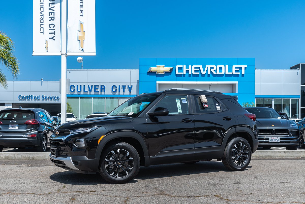 Wishing you a Sunday filled with adventure! Take your Chevy Trailblazer to the beach, mountains, or city - the possibilities are endless. Where are you headed? 🏖️🚗 #SundayAdventure #DreamCar #culvercitychevrolet #NewCar #culvercity #FamilyAdventures #NewCarFeels #LosAngeles