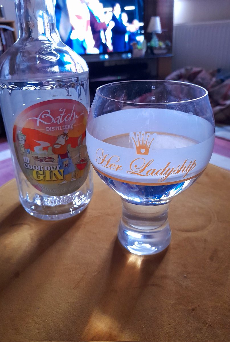 Heather Wearden (@mrshw) on Twitter photo <a href="/BIGSLED3/">🥧🥧🥧🥧BIGSLED 🥧🥧🥧🥧</a> Night captain!! Just having a night cap, by jove this <a href="/BatchDistillery/">Batch Distillery</a> #Gin in collaboration with <a href="/HaffnersPies/">🥧Haffners Pies 🥧</a> is absolutely scrumptious , #cheers 🥰 <a href="/BIGSLED3/">🥧🥧🥧🥧BIGSLED 🥧🥧🥧🥧</a> Night captain!! Just having a night cap, by jove this <a href="/BatchDistillery/">Batch Distillery</a> #Gin in collaboration with <a href="/HaffnersPies/">🥧Haffners Pies 🥧</a> is absolutely scrumptious , #cheers 🥰