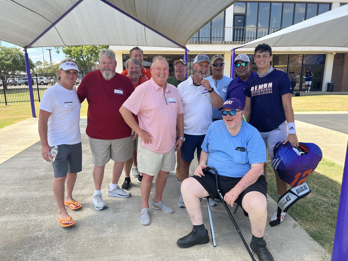 JT Fayard🌴 (@jtfayard) on Twitter photo Surrounded by Greatness! Thankful to talk and learn from these former players & Alumni from <a href="/NSUDemonsFB/">NSU Football</a>.
<a href="/CoachBradLaird/">Brad Laird</a> <a href="/KWashington_7/">Kyle Washington</a> @NSUCoachBlair Surrounded by Greatness! Thankful to talk and learn from these former players & Alumni from <a href="/NSUDemonsFB/">NSU Football</a>.
<a href="/CoachBradLaird/">Brad Laird</a> <a href="/KWashington_7/">Kyle Washington</a> @NSUCoachBlair