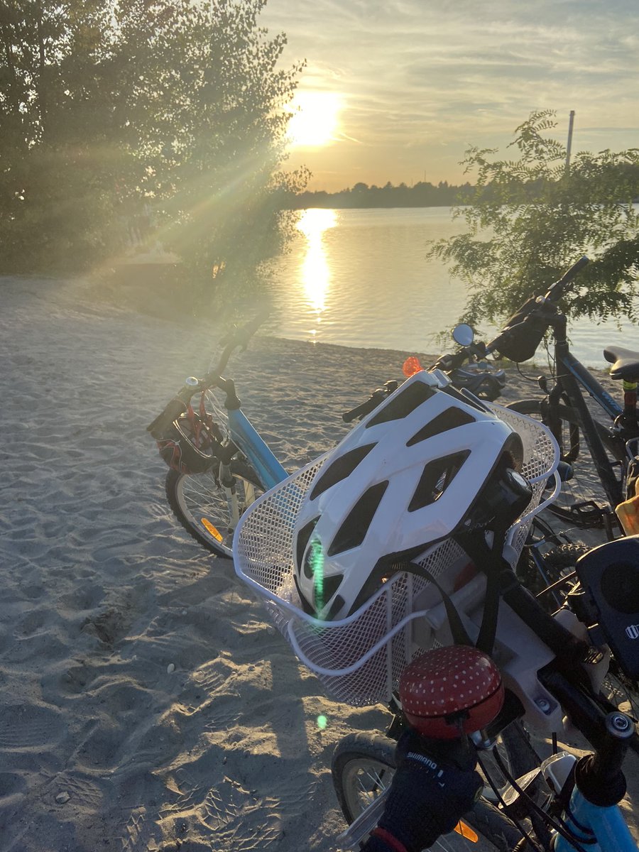 yarushBe's tweet photo. #cycling &amp; #swim https://t.co/YSZJgYe100