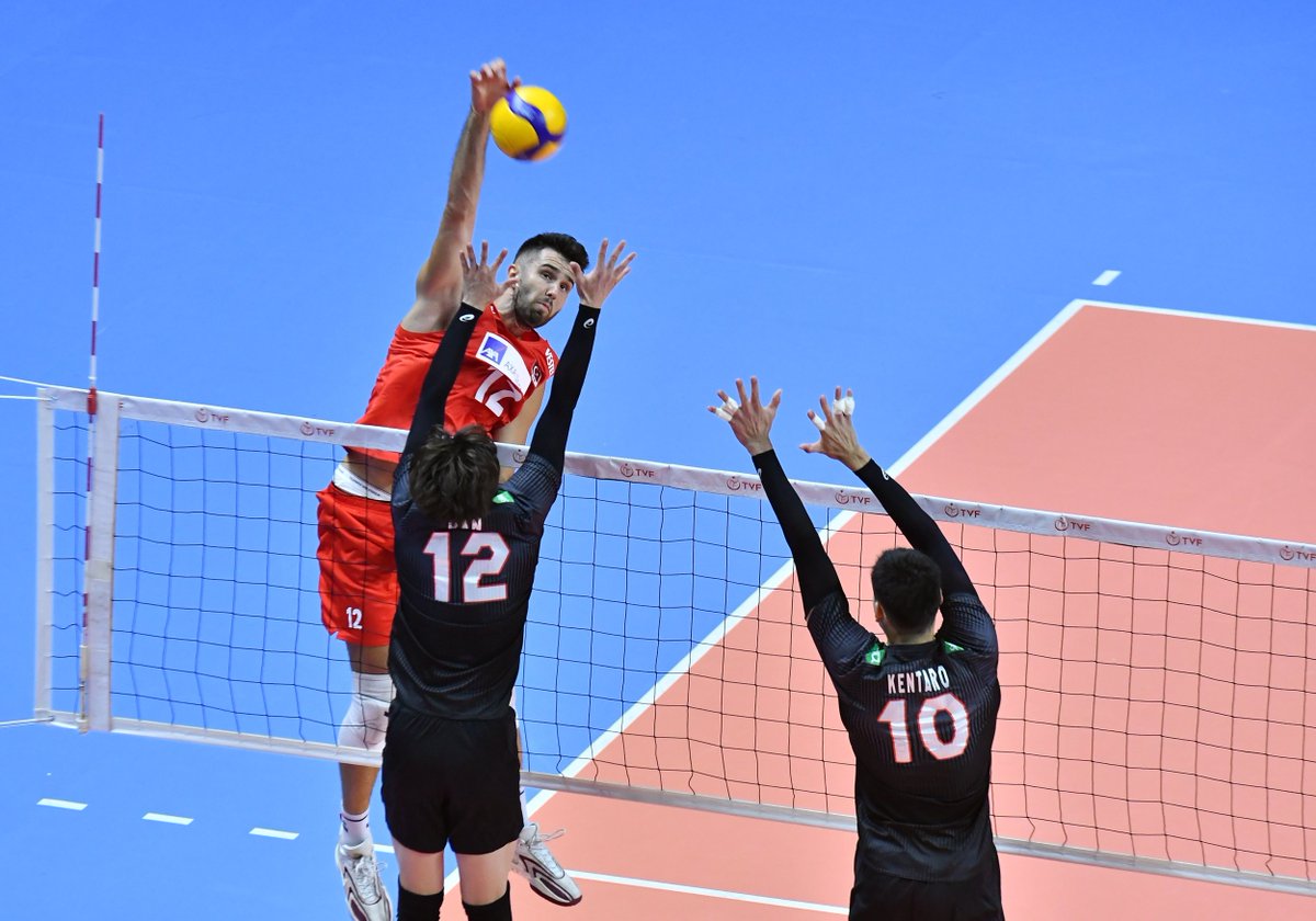 Temmzvolley's tweet photo. 🇹🇷Türkiye  3⃣-1  Japonya🇯🇵

15-25, 25-21, 25-18, 25-18

#FriendlyGames https://t.co/G2xQ4CYTtr