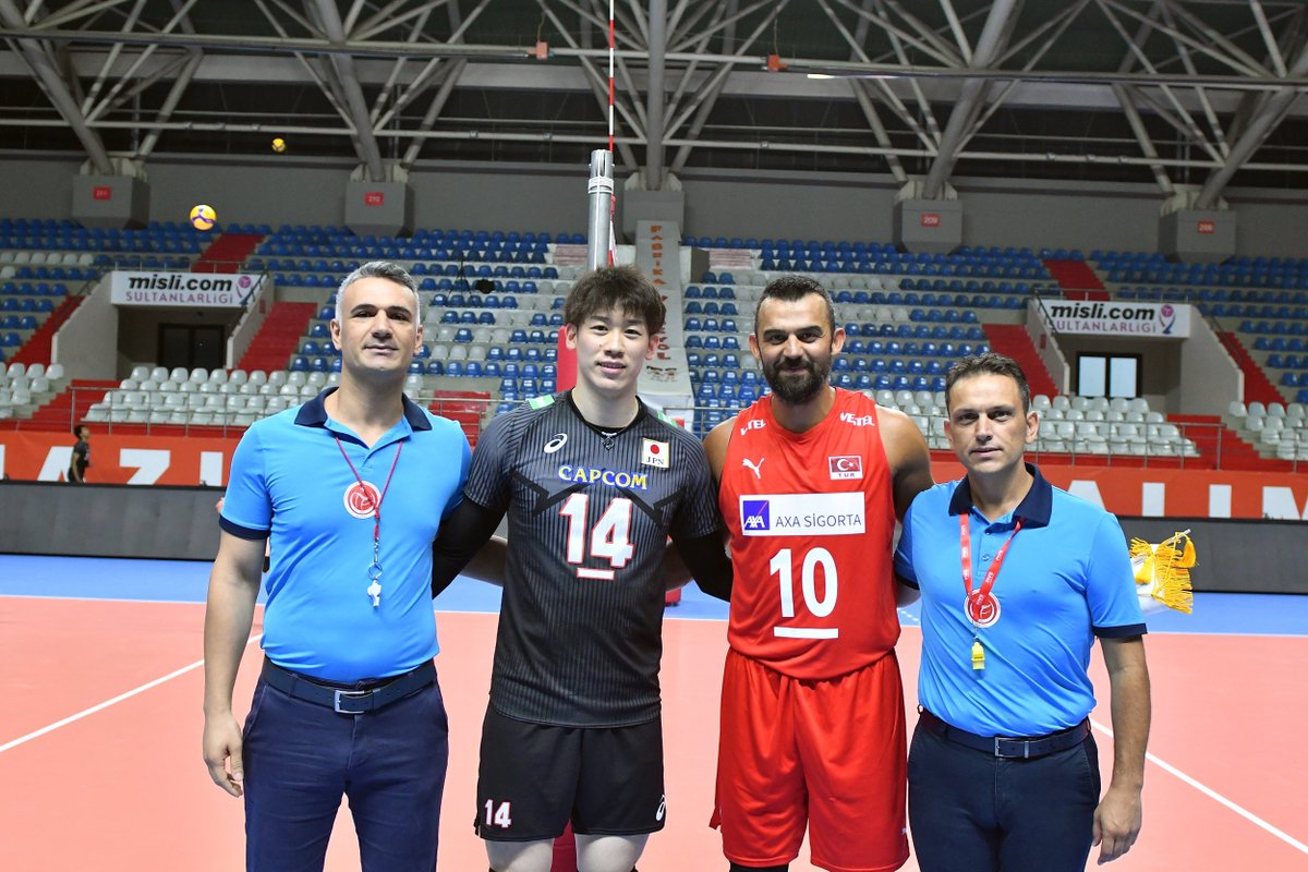 Temmzvolley's tweet photo. 🇹🇷Türkiye  3⃣-1  Japonya🇯🇵

15-25, 25-21, 25-18, 25-18

#FriendlyGames https://t.co/G2xQ4CYTtr