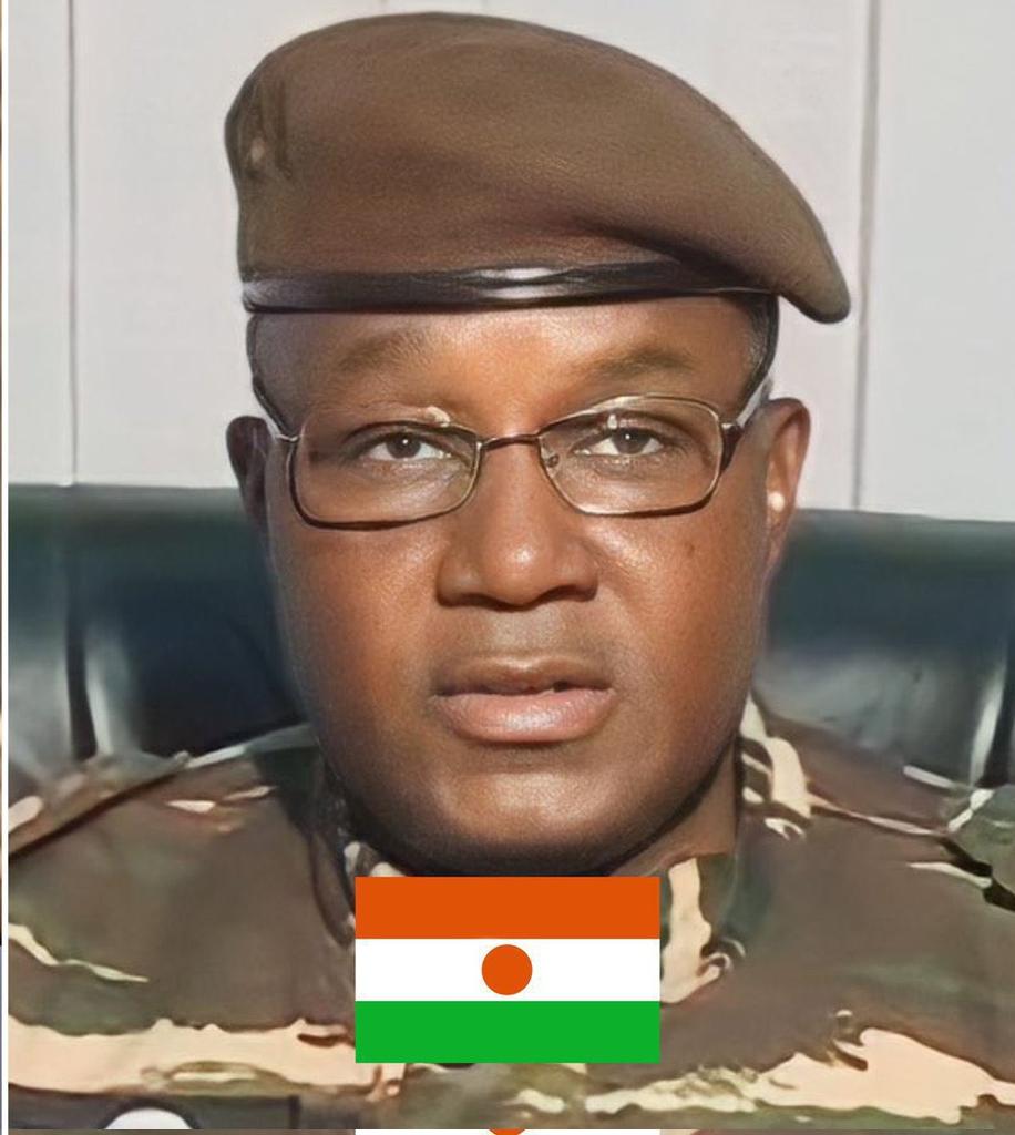 BEchezulom's tweet image. Breaking News:

After H.E Peter Obi urged for dialogue and peaceful means of resolving the political crisis in Niger 🇳🇪 Republic,  the Niger Republic coup leader, General Tchiani has agreed to dialogue with the ECOWAS.
#Kane #AccordingToCNN #DSTV #Potter #Sanchez #Nunez