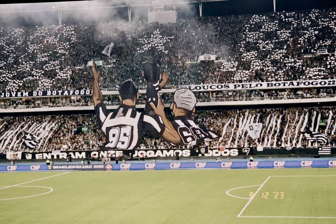 gustavofdmc's tweet photo. "O que o Botafogo tá vivendo hoje, todo mundo já viveu um dia"

Não. Você está errado.

NENHUM time na HISTÓRIA terminou o 1º turno como o Botafogo terminou. Desde o número de vitórias (15 em 19 jogos) e até a vantagem pro 2º lugar (antes eram apenas 6).

O BOTAFOGO É GIGANTE. https://t.co/T2NucA7aXL