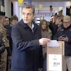 negralocutora's tweet image. Massa votando a Massa, para solucionar los problemas que Massa no puede solucionar #EleccionesArgentina #Elecciones2023 #PASO2023