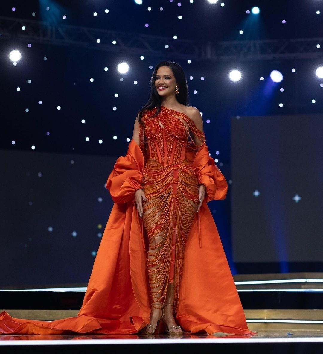 Congratulations to our new #MissSA2023 @natashajoub 👑 dressed in Gert-Johan Coetzee Couture. #gertjohancoetzee