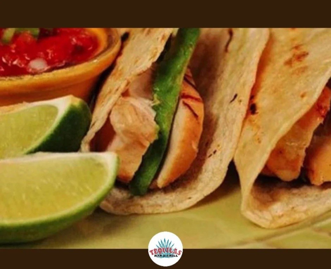 VisitTequilas's tweet photo. Our lime chicken tacos are so delicious and surely worth the try 😄
#tequilas #bar #grill #mexican #food #tacos #limeChicken https://t.co/mfZWUDJdtC