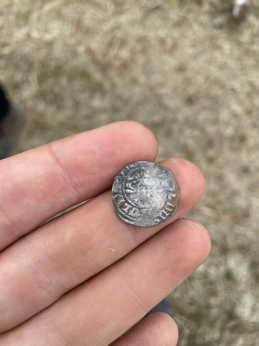 AshUnearthed's tweet photo. Itโs been a while but a few hours out with Luke today turned up some goodies. A couple of hammered coins (albeit not the best) and some mystery silver partefact.
#metaldetecting #metaldetectingfindsuk #dirtfishing #metaldetecting #xpdeus #hammeredcoins #grosmont https://t.co/Ti3XusejAK