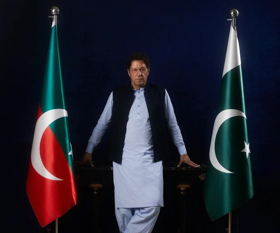 PTIofficial's tweet photo. یوم آزادی مبارک 🇵🇰

#غلام_نہیں_آزاد_پاکستان https://t.co/v17XxqJwws
