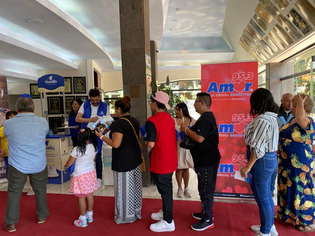 AmorFM tweet media