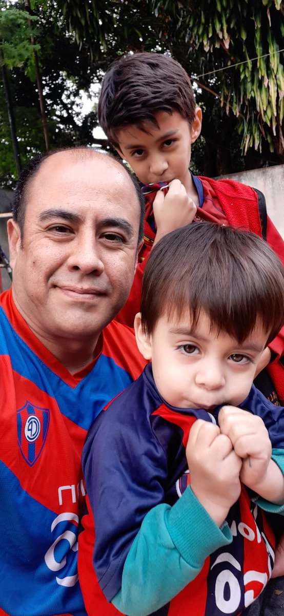RICHARD953's tweet photo. #clasicotigosports Vamos Cerro Querido Desde Pdte Franco te alentamos!!!! https://t.co/rxztbwMArv