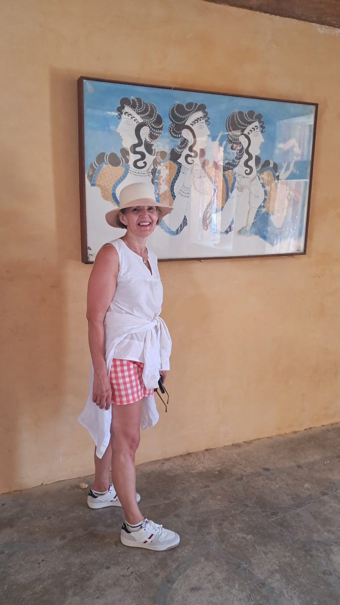 joevansstc's tweet photo. Knossos and Minotaur hunting and back to Kalyves cocktails. #Holiday #nearlyover #relaxed https://t.co/g1hFaFTol0