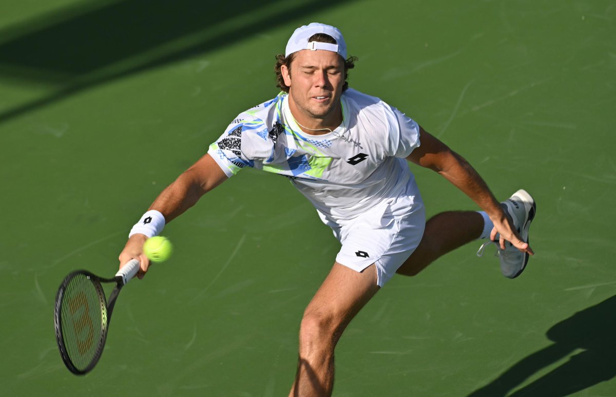 Aleksander Kovacevic went unbroken in his 6-3, 6-2 win over Denis Kudla in the ATP Challenger Round of 32 

#Illini // #HTTO