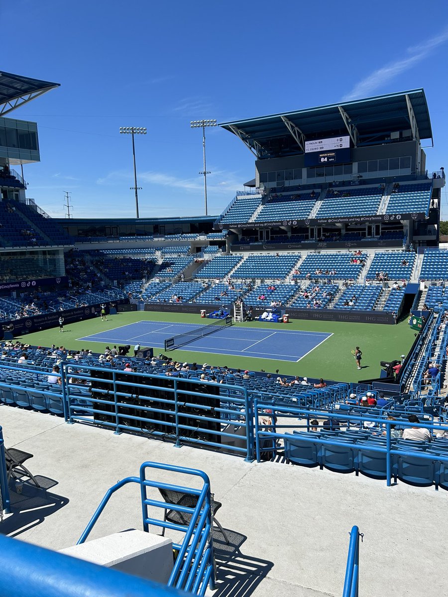 julesmy84's tweet photo. @CincyTennis Beautiful day for tennis!🎾🎾 https://t.co/yX2JQ5ejTz