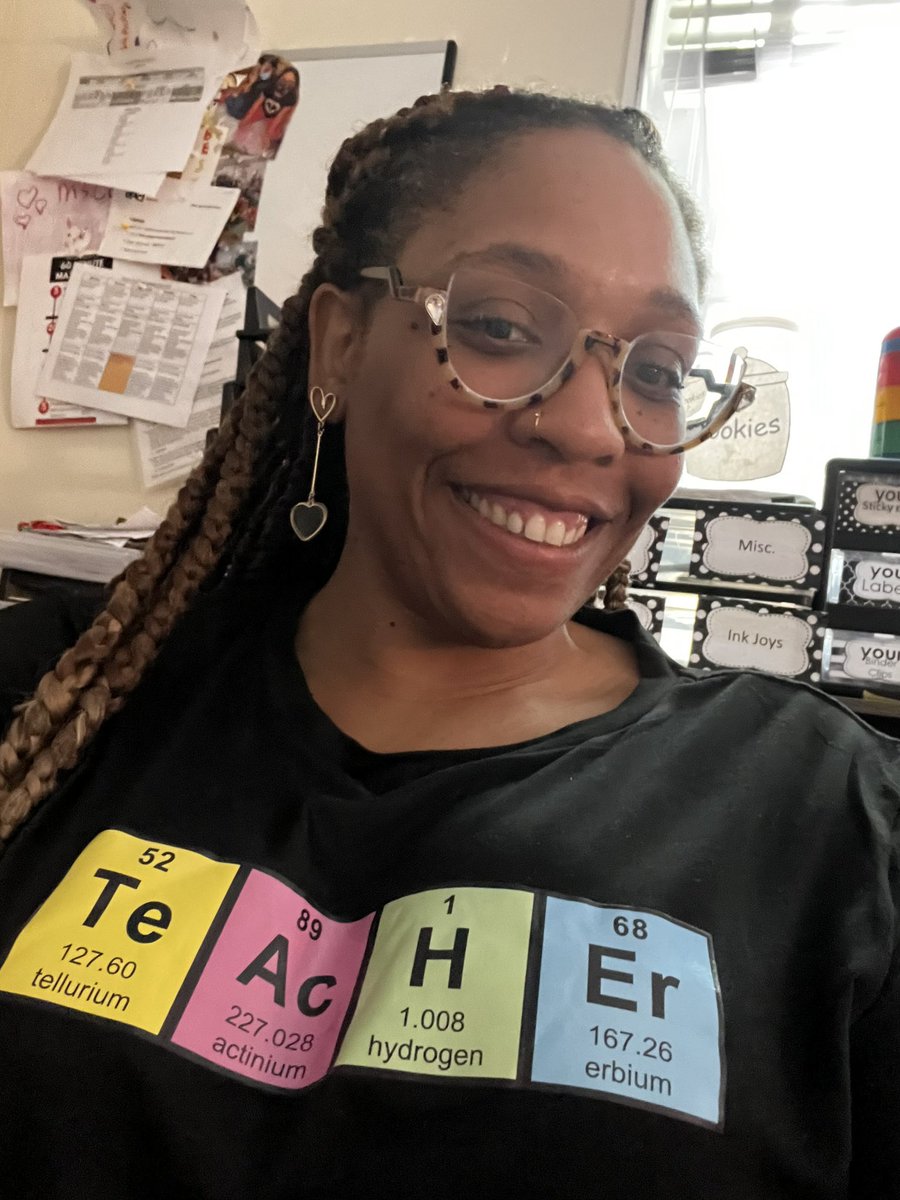 <a href="/RyanBartlett/">Ryan Bartlett</a> <a href="/alliemaryhouse/">alliemegs🌻</a> <a href="/RyanBartlett/">Ryan Bartlett</a> is there room left for me on the 🚂?
 Hoping for a 🎟️ this go round!
I’m a 3rd grade teacher in NC and I’m 17 items away from #clearthelist!

amazon.com/wedding/carla-…