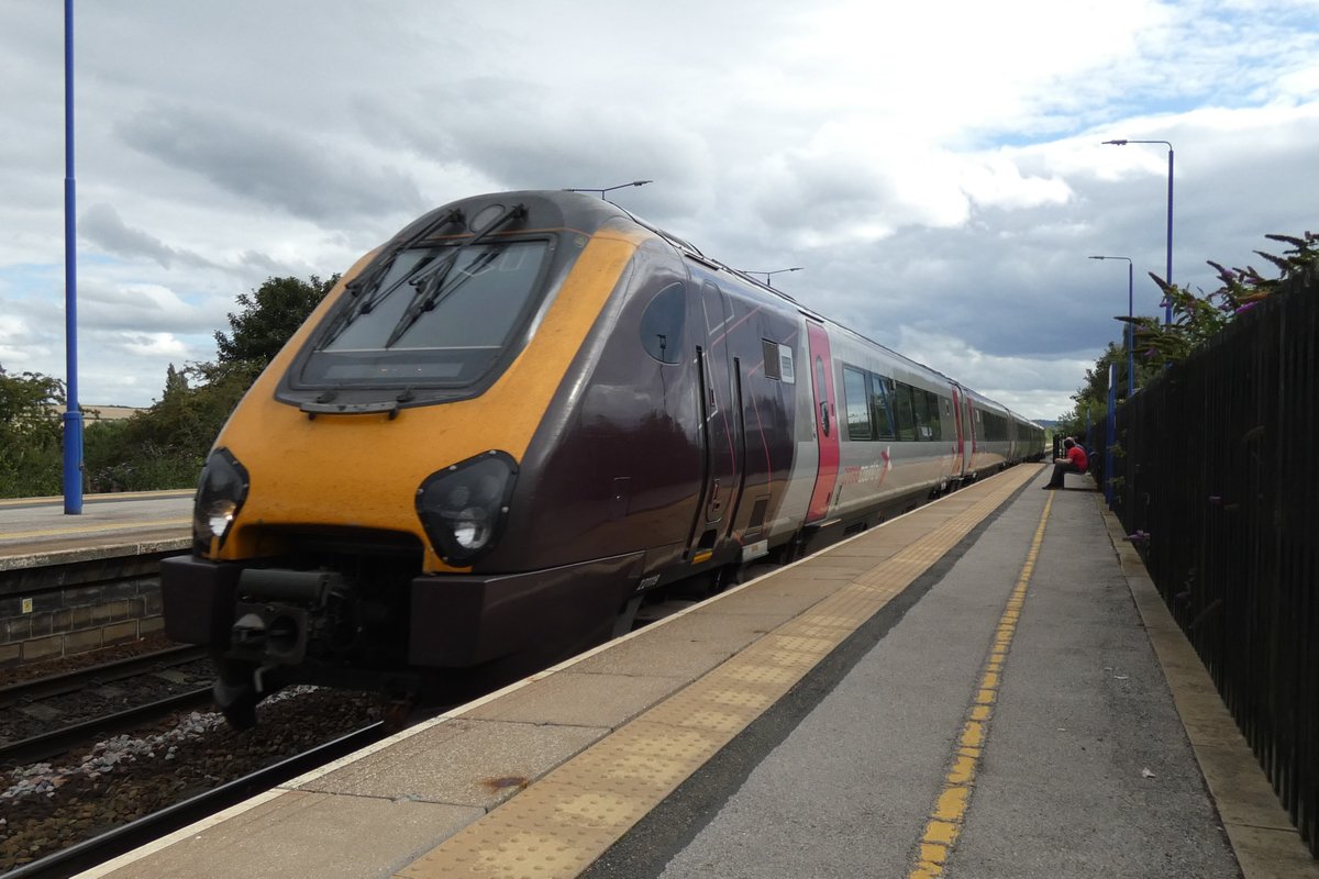r50ufc's tweet image. A selection of NE-SW Cross Country Voyagers through Swinton. 221119, 220009+221125. 13/08/23 #class220 #class221 #voyager #crosscountry #swintonsouthyorkshire