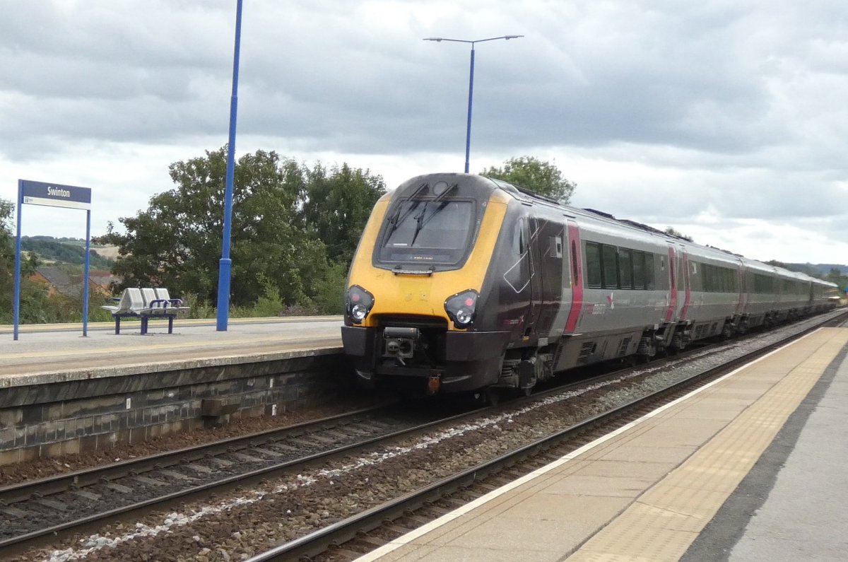 r50ufc's tweet image. A selection of NE-SW Cross Country Voyagers through Swinton. 221119, 220009+221125. 13/08/23 #class220 #class221 #voyager #crosscountry #swintonsouthyorkshire