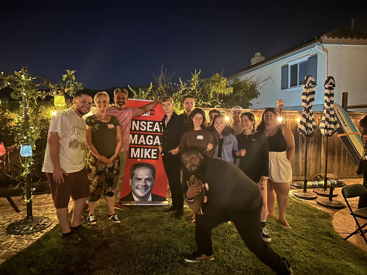 Thank you to our Post-carding Director, Cecelia for the wonderful hospitality last night! Folks from around SCV got to meet n’ greet with two Dem candidates running in our community.