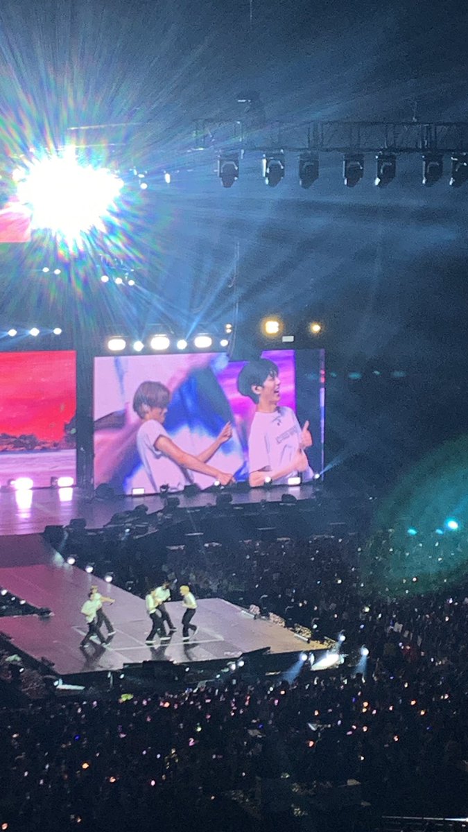 ryesinsin's tweet photo. I SAW THEM AGAIN! 💙 i saw my home again🥹💙 https://t.co/d8GqKLMcEz