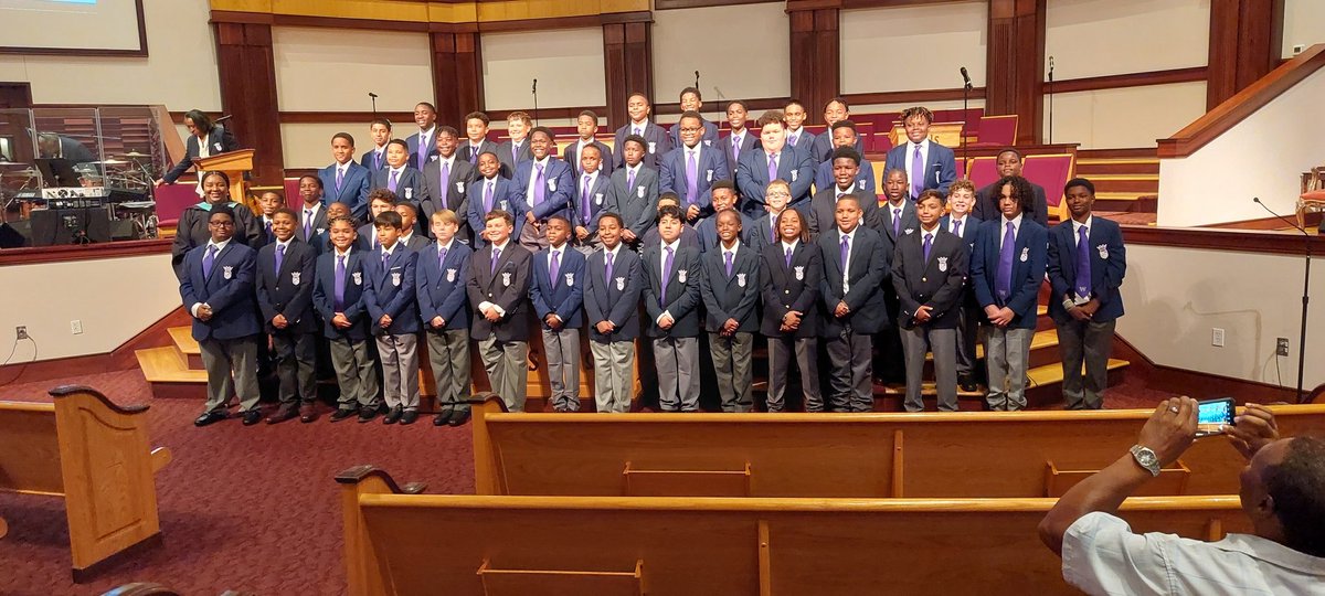 I've been to several of <a href="/cgwacademy/">CarterGWoodsonAcad.</a> Jacket Ceremony to support former students. This year, I attended as a proud mom, and former principal!
#royals #proudmom #scholarhutchinson