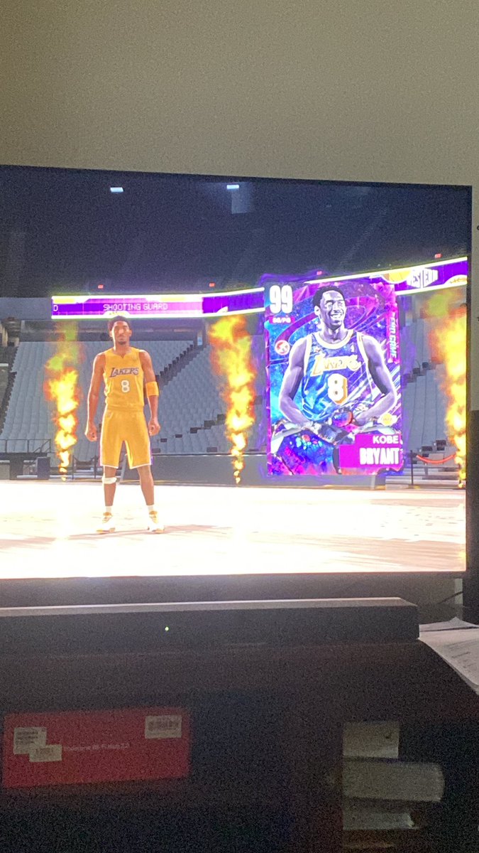 DatWunAsianBoi's tweet photo. @NBA2K_MyTEAM https://t.co/Y1VAQllsVE