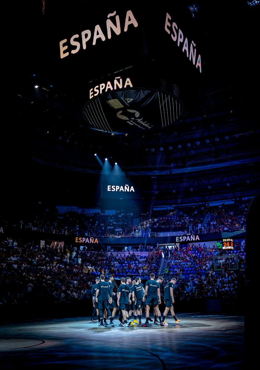 #LaFamilia ❤️

#SomosEquipo