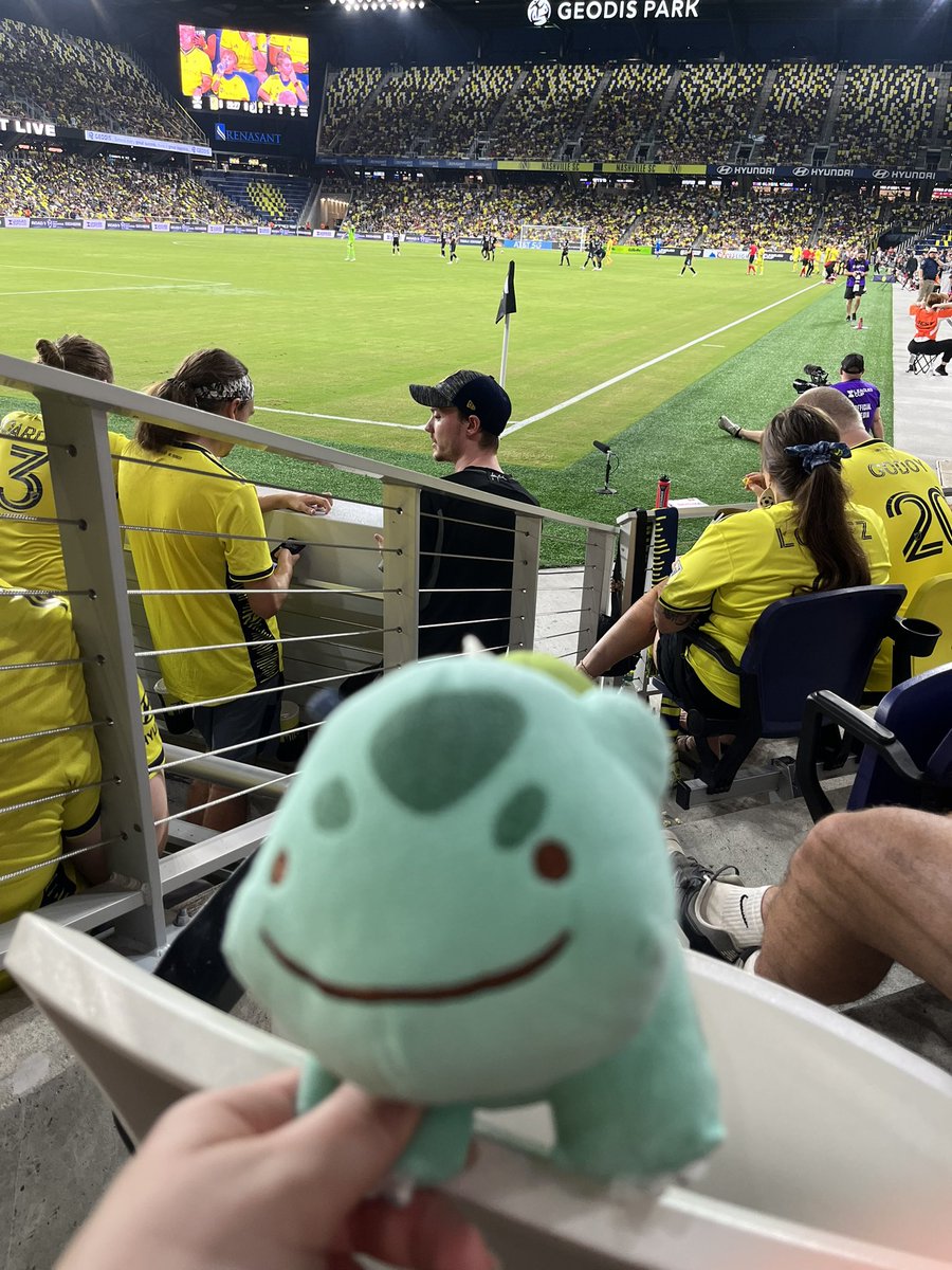 ditto_bulba's tweet photo. The trainer told me I was going to a park…I didn’t expect this park! #dittoasbulbasaur #pokemon #dittolife https://t.co/w4Wfz9FZf8