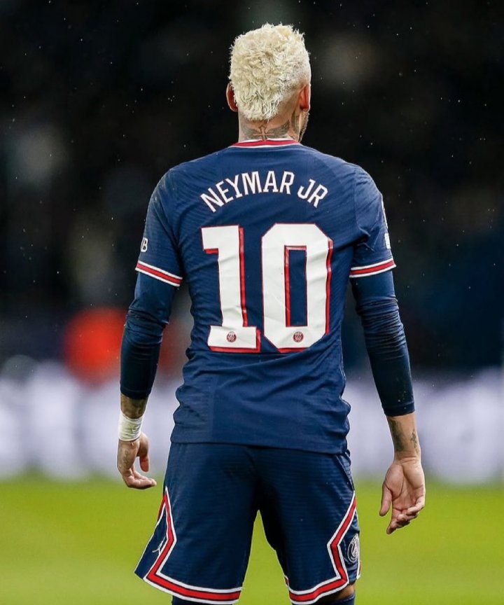 Futdomundo12's tweet photo. 🗞@lequipe:

"Neymar aceitou jogar na Arábia Saudita por 1 ou 2 anos e depois voltar para Europa, com a copa de 2026 no radar do craque!" https://t.co/dCkaDo4NTb