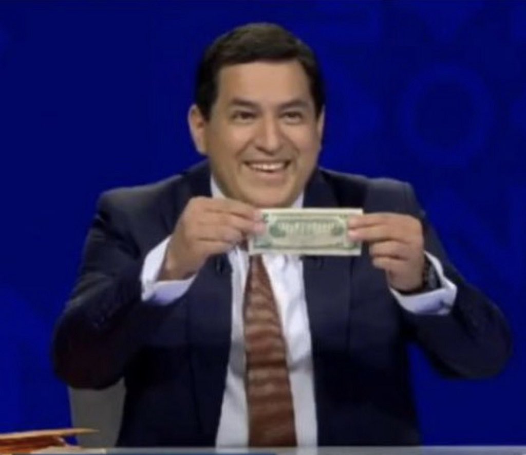 Iba a decir que no habíamos visto un peor papelón que el de Armijos en un debate, hasta que me acorde de él.