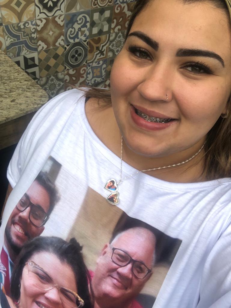 raquelmsena's tweet photo. Eterno em nós! ❤️ Uma singela homenagem e uma maneira de sentir vc pertinho de nós! “O HOMEM MAIS LINDA DA TERRA, HOJE É O ANJO MAIS LINDO DO CÉU!”
Saudades, Papai! 😭😭😭 https://t.co/2pChwf7FnC