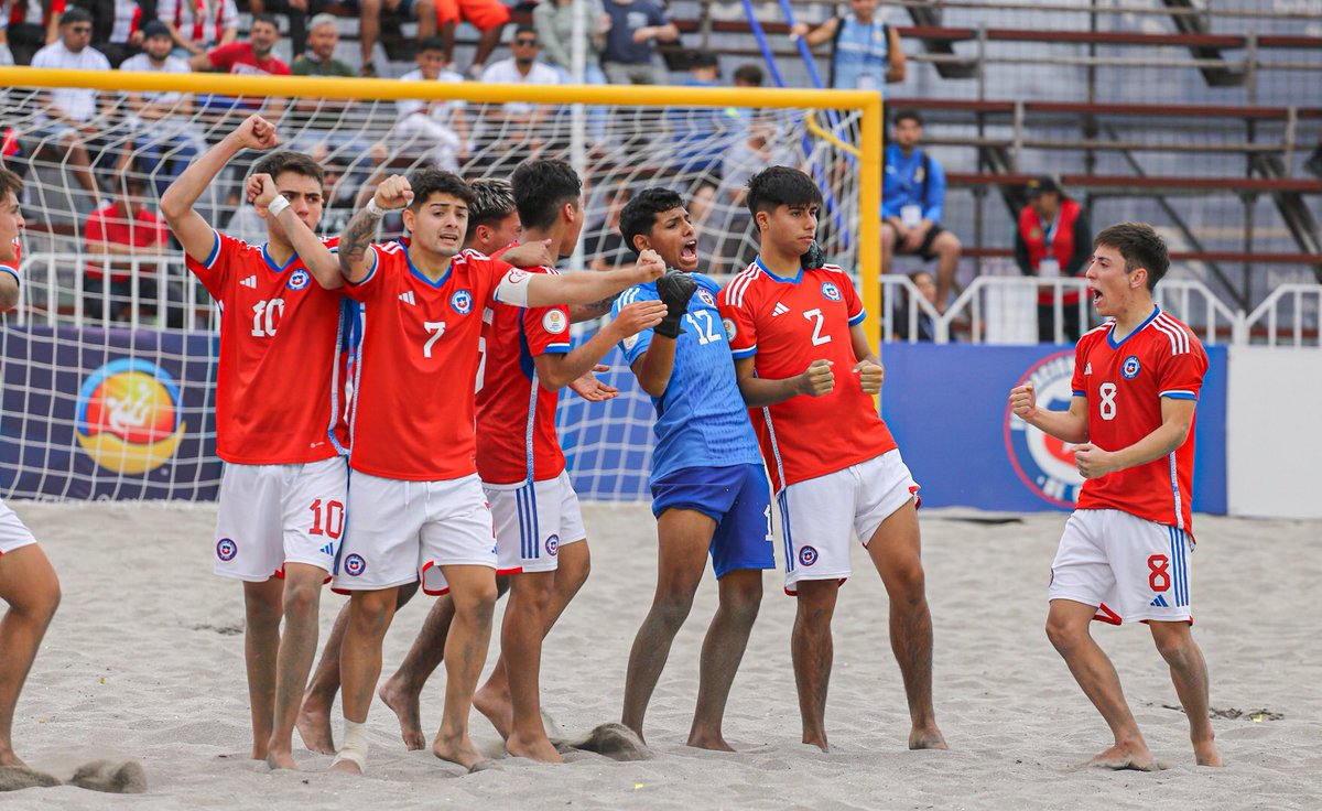 ANFPChile's tweet photo. 📍Definición por el tercer puesto 

🏆 @CONMEBOL #Sub20FP Chile 2023

💪 @LaRoja 🇨🇱 venció a @FCFSeleccionCol 🇨🇴 por 4-2 en los lanzamientos penales. El encuentro terminó igualado 4-4 en el tiempo reglamentario.

🏟️ Arena Cavancha 

📸 Tito Medina / Prensa COL https://t.co/8rufmHwNB9