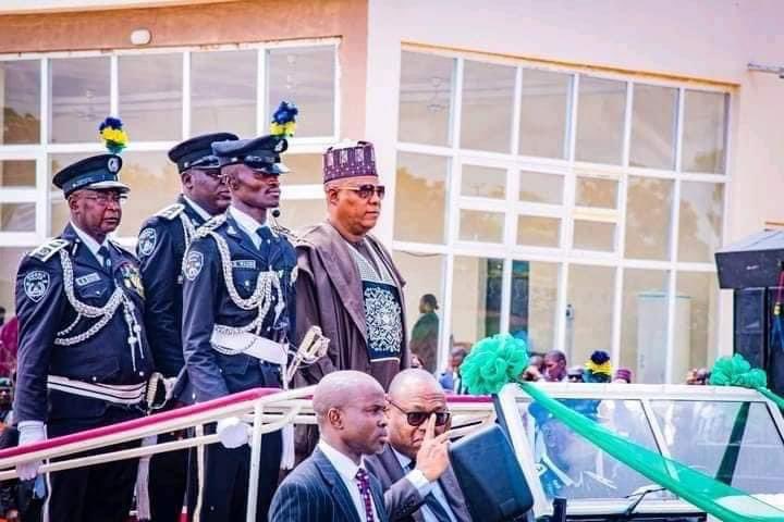 Opetuyii's tweet photo. Vice President, Senator @officialSKSM represented President @officialABAT at the Passing Out Parade of 5th Regular Course of @PoliceNG Academy, Wudil, Kano.
12th August, 2023 
📸 @opeadelani 
@BarauJibrin https://t.co/w6sOsCGX6h