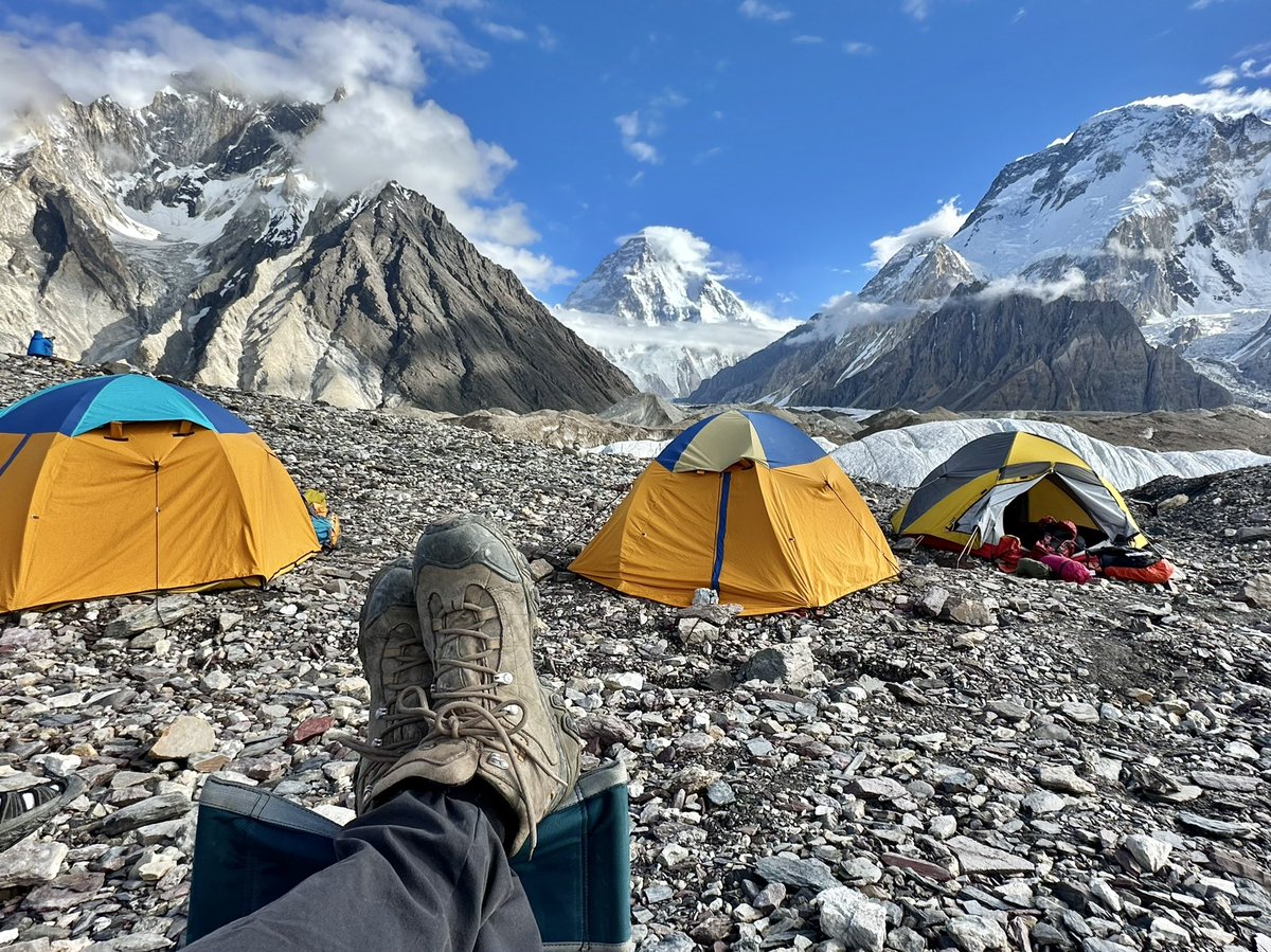 GordonEberwein's tweet photo. Photo from #Concordia, #Karakoram mountain range, northern Pakistan. K2 is in the centre and Broad Peak is on the right. #K2 #K2basecamp https://t.co/VI9gWZBRv2