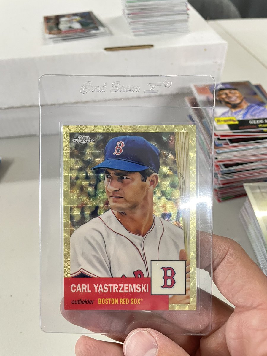 3GCards's tweet photo. From one case of 2022 Topps Chrome Platinum Hobby! These boxes are insane @Topps 
#topps #toppschrome #toppschromeplatinum #superfractor #wanderfranco #hankaaron https://t.co/onAssAELb7